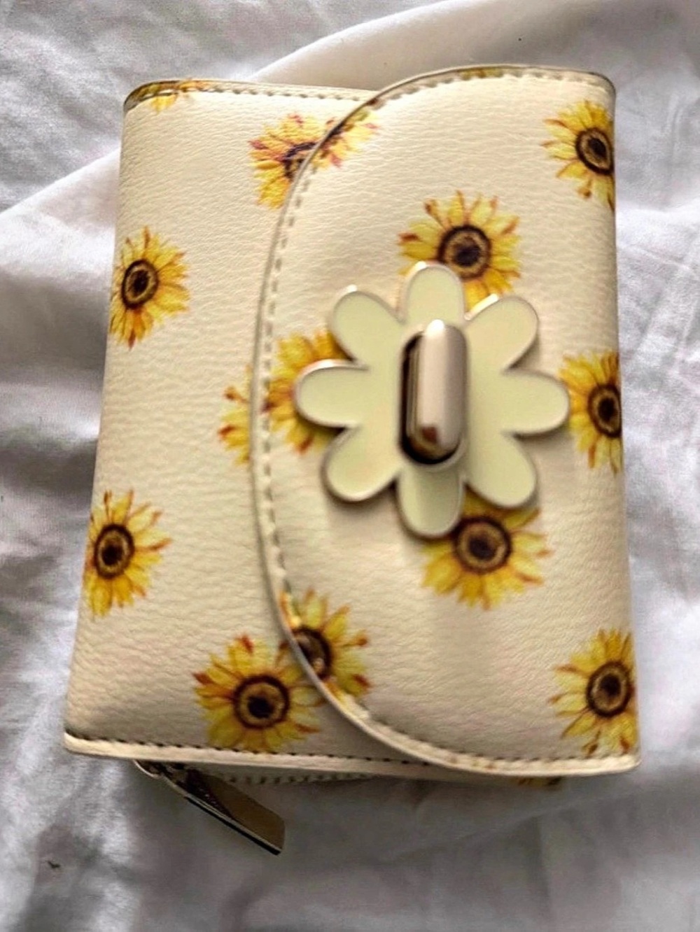 Sunflower Print Wallet in Cream & Yellow Like New